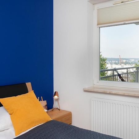 Modern Gdynia Apartment With Balcony & Parking By Noclegi Renters Bagian luar foto