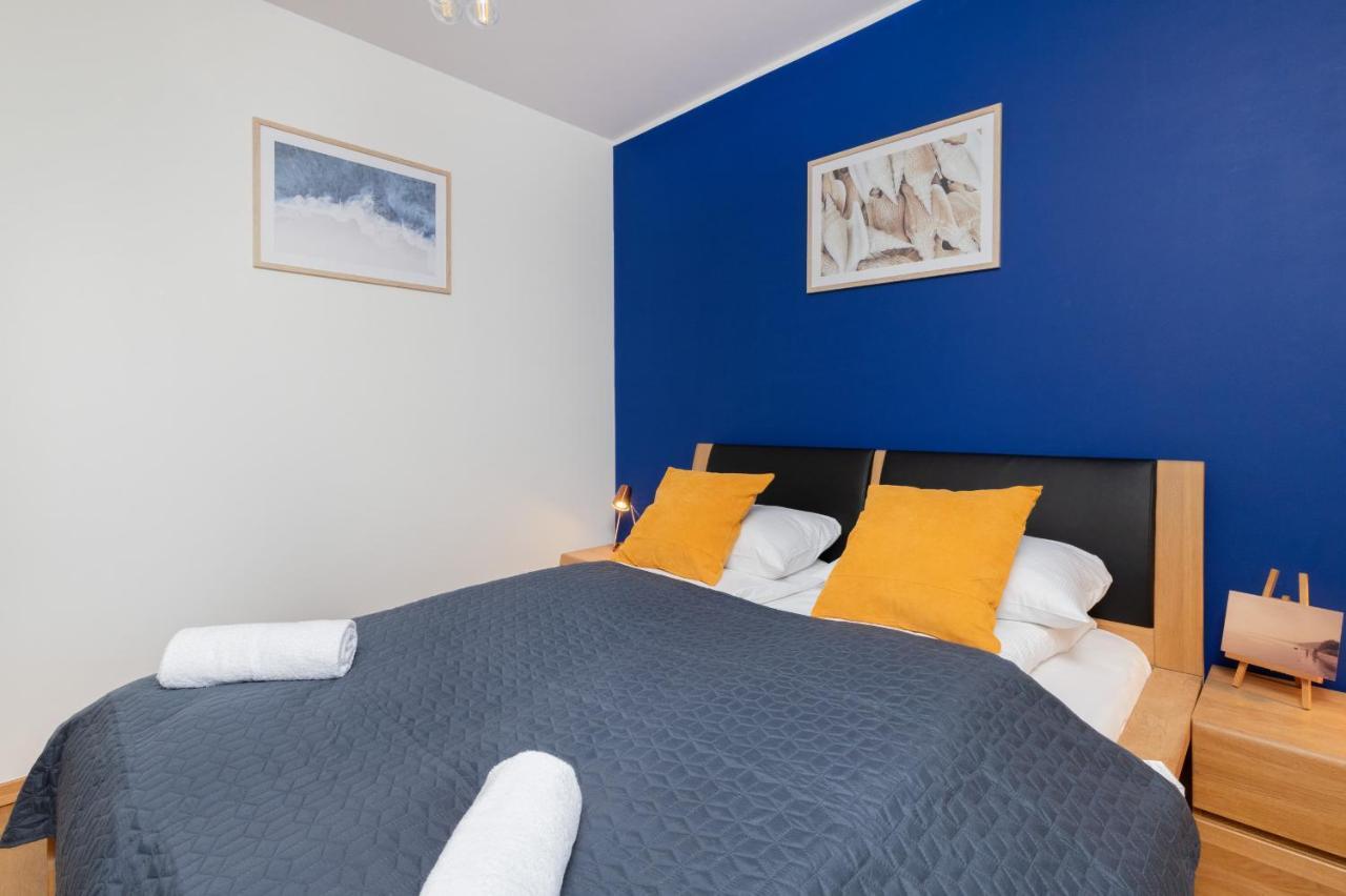 Modern Gdynia Apartment With Balcony & Parking By Noclegi Renters Bagian luar foto